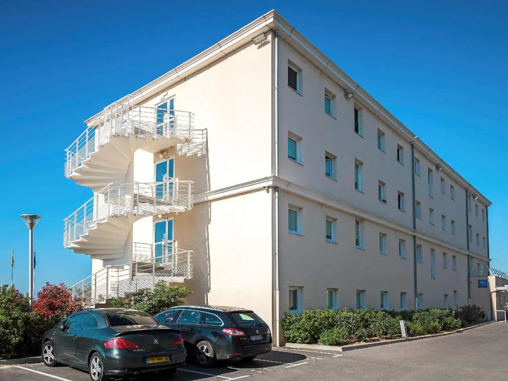 Ibis Budget Marseille L'estaque - Photo 1