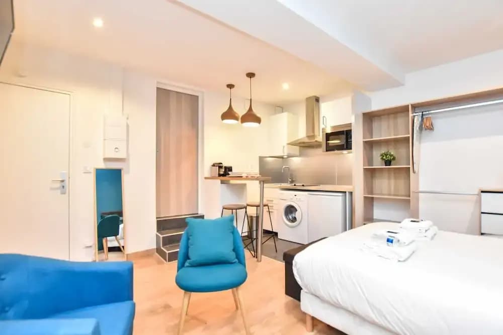 Modern Studio in the Heart of Paris - Photo 3