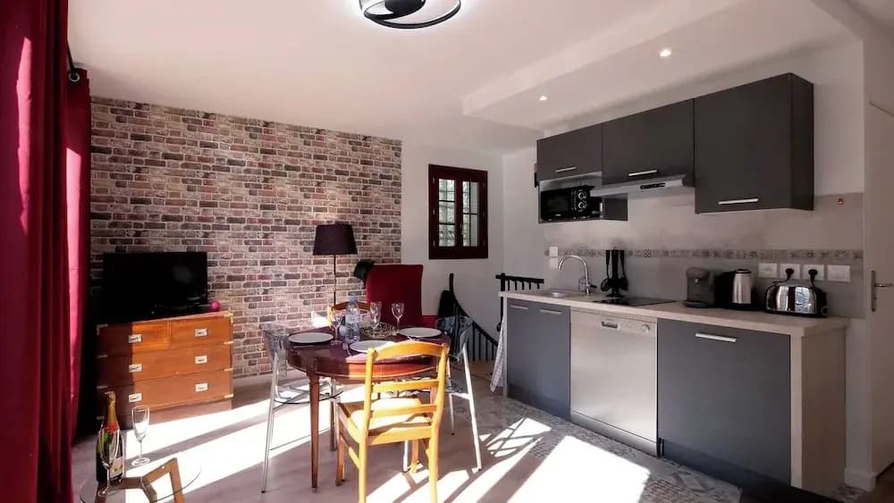 Amazing Duplex With Sauna 1br/4p in the Heart of Orly, Close to Paris - Miniature 6