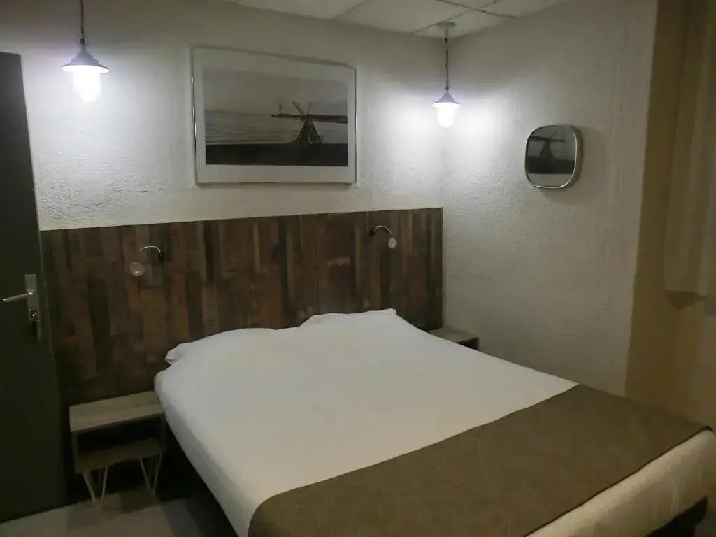 Hôtel sur le Quai - Photo 2