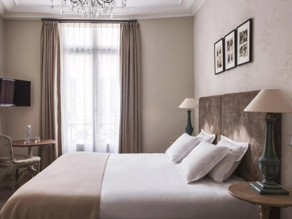 New Hotel Roblin - Miniature 7