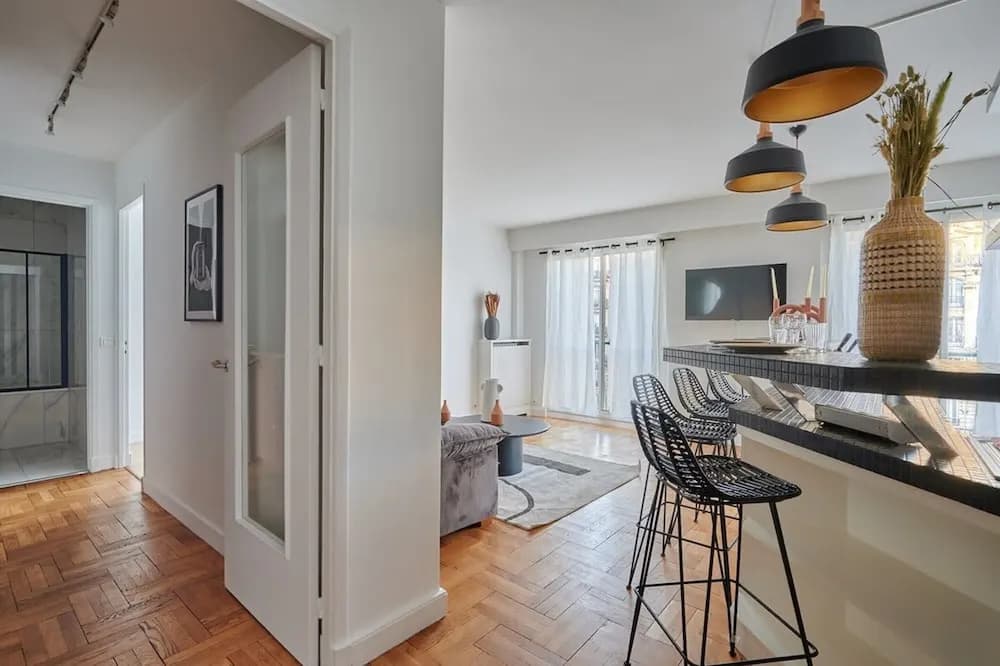 Apartment in the 16th Area Residential District - Photo 2