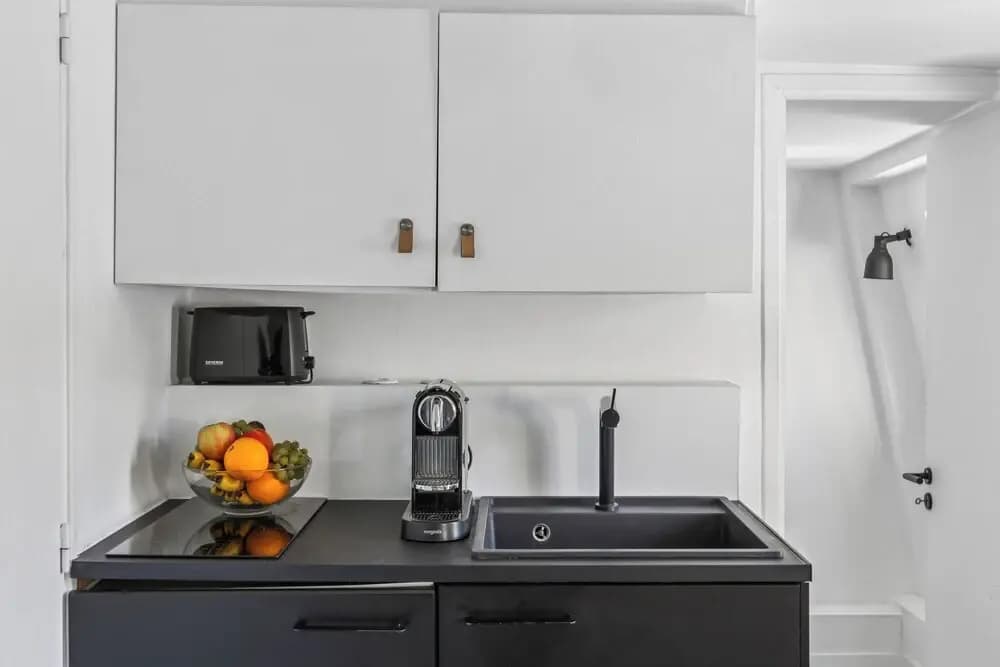 Cozy 1BR Flat in the Heart of République - Miniature 6