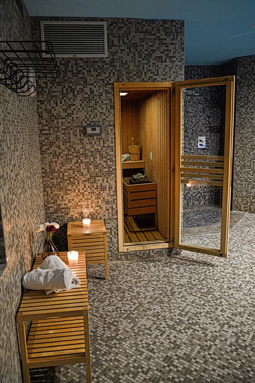 hotel Turan - Miniature 6