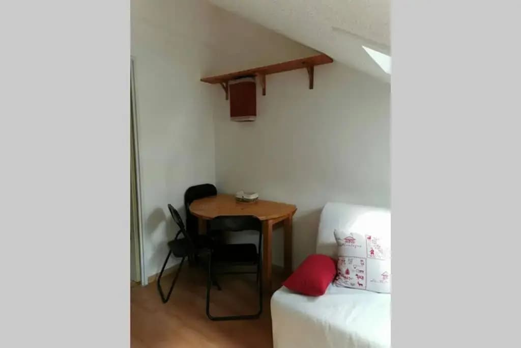 Studio mansardé 18 m2 climatisé avec piscine privée - Photo 4