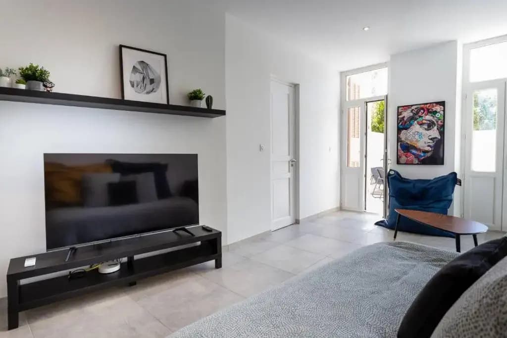 MaxBnb - CLIMATISÉ - Grand Studio 37m2 & terrasse 30m2 - Est - Photo 2