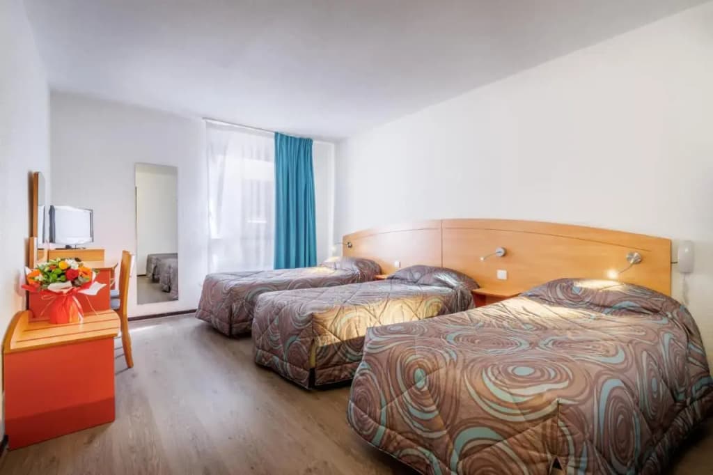 Hôtel Ariane - Photo 2