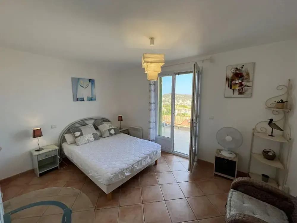 Superb Villa With sea View and Private Pool - Photo 1