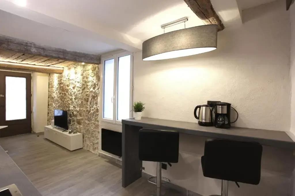 GregBnb-com - T2 Ancien et moderne - PARKING INCLUS - 15min Gare - Photo 3