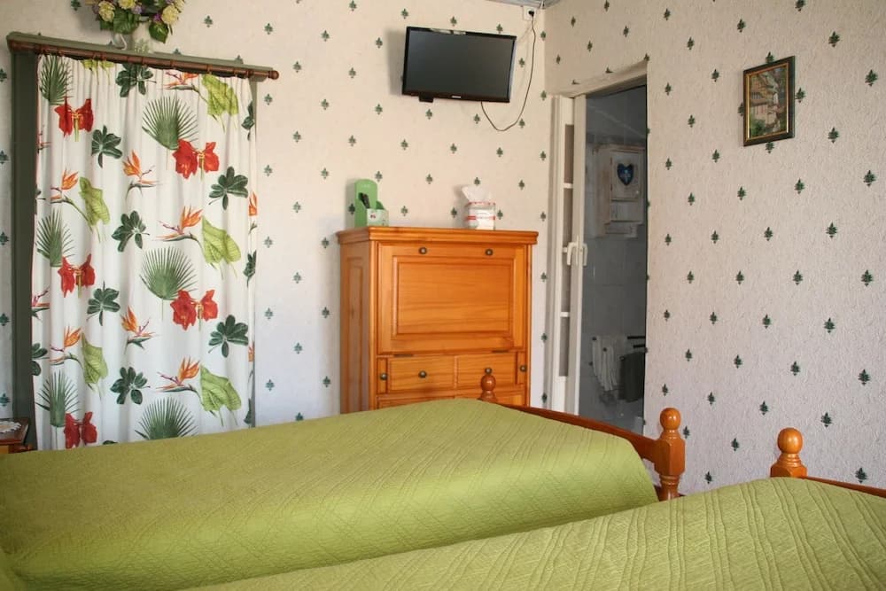La ferme du Domaine des Parisses - Photo 1