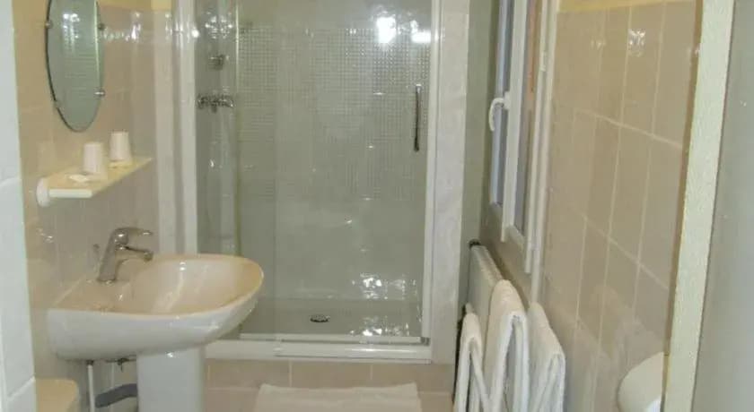 Beausejour Hotel - Miniature 8