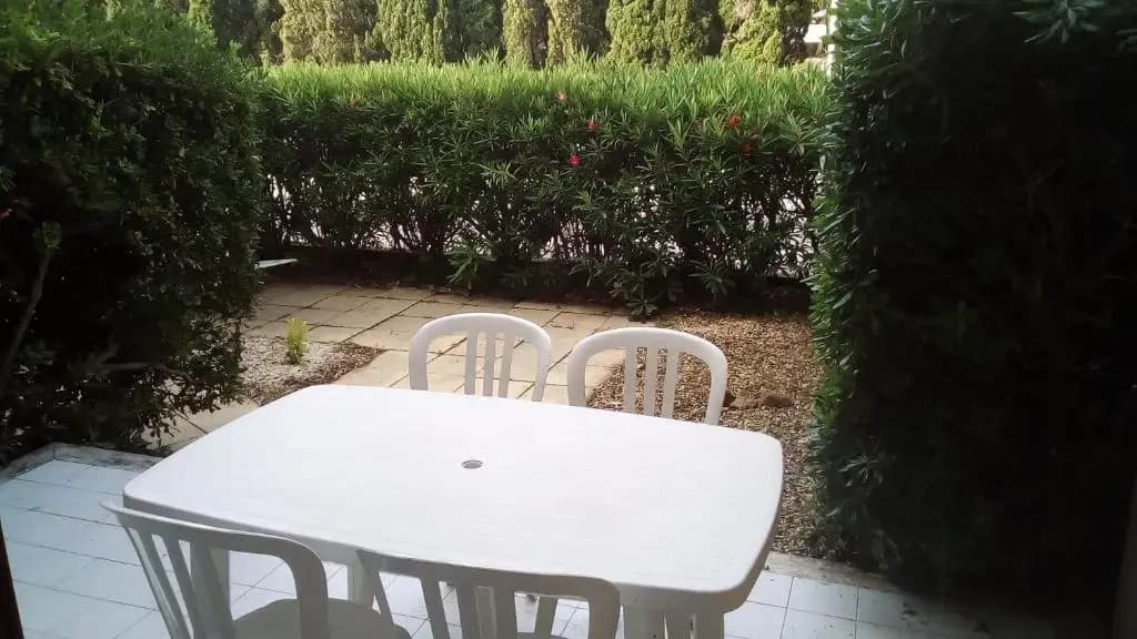 Studio de 27 m² + 70 m² de jardin à 100 m des plages - Miniature 7