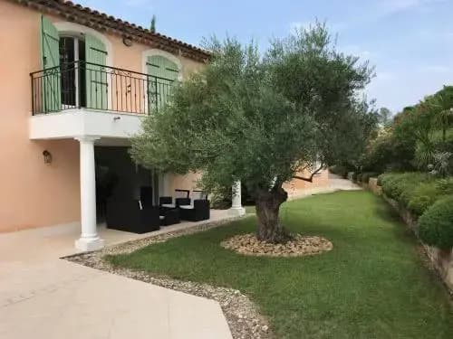 Belle villa à Saint Raphaël dans clos privé - Photo 1