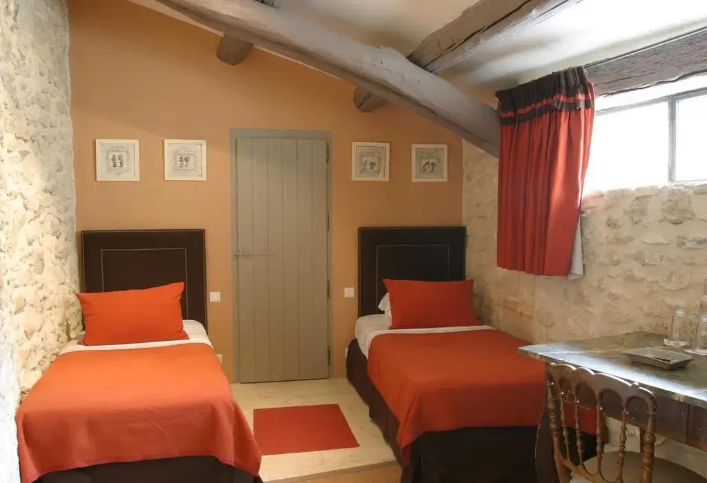 La Bastide De Marie - Photo 1
