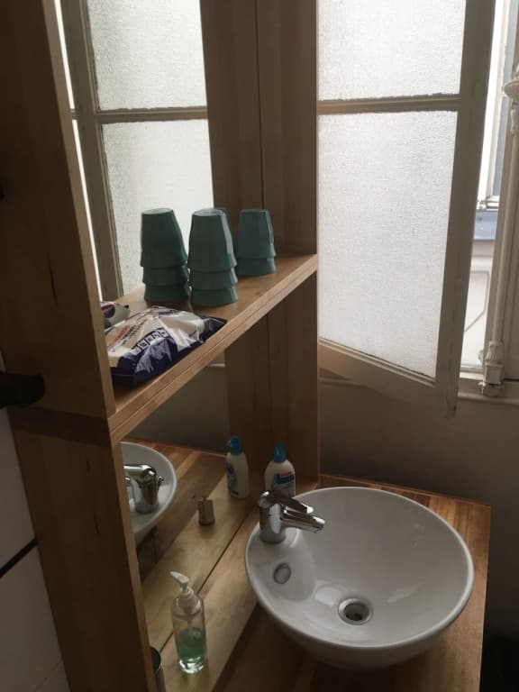 A Room In Paris - Miniature 8