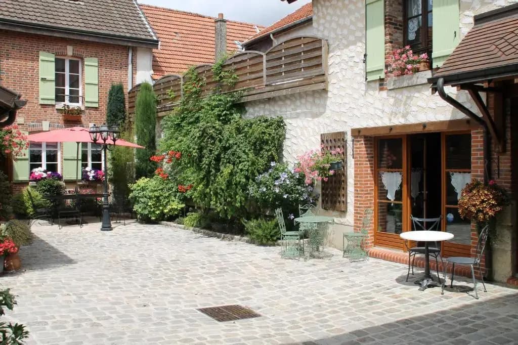 chambres d'hotes : La cour d'Etrepy - Photo 4