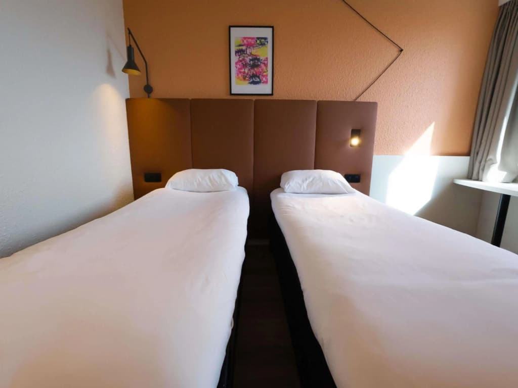 ibis Lyon Est Bron - Miniature 7