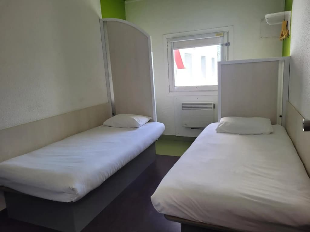 hotelF1 Cambrai - Photo 3
