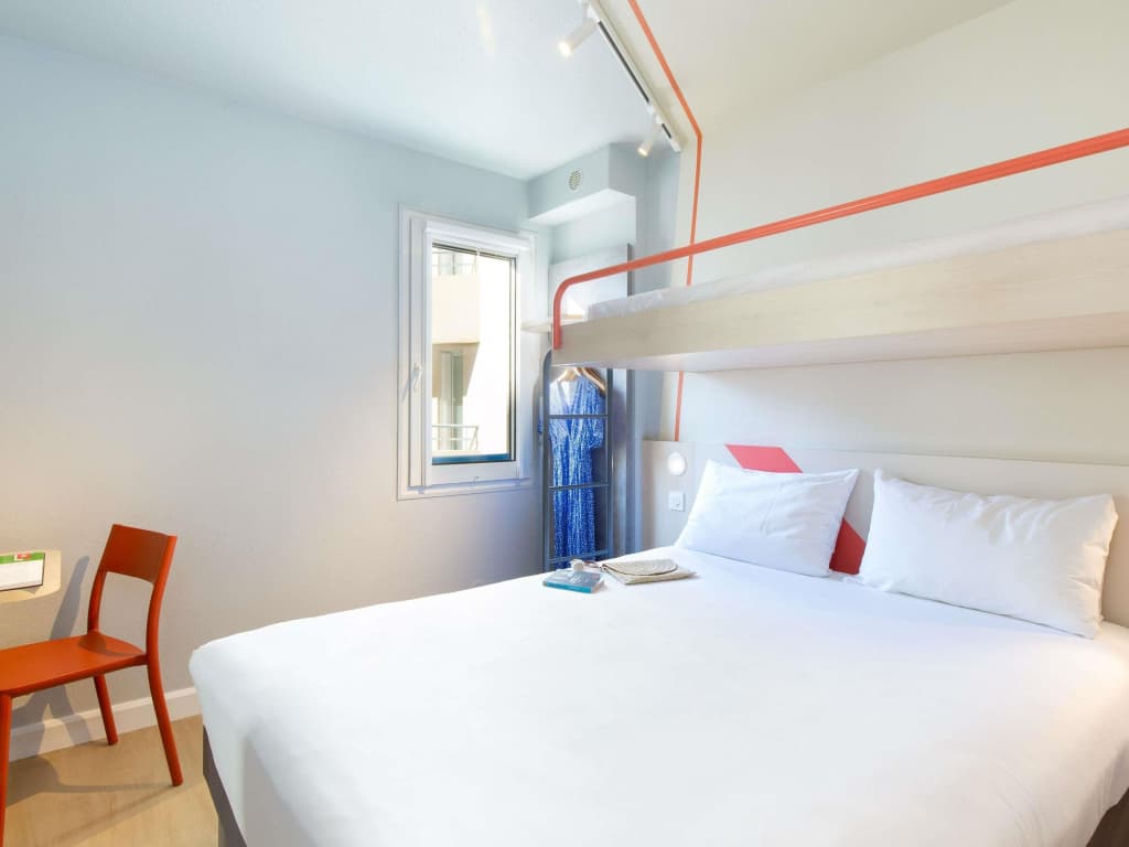 ibis budget Toulon Centre - Photo 3