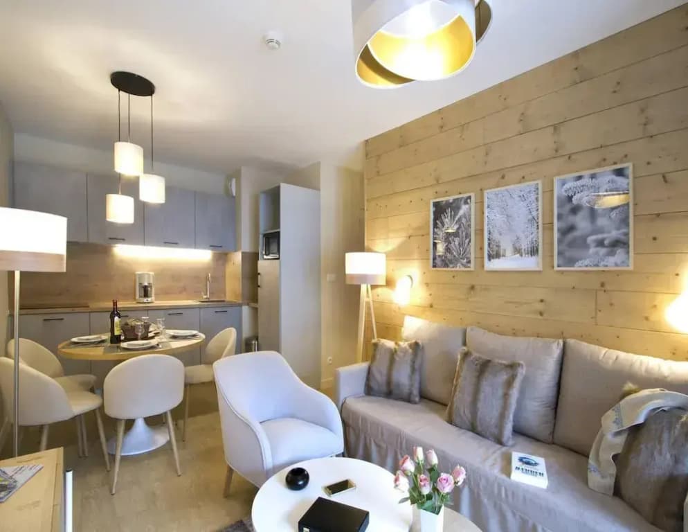 Apartment in France With Mountain Views - Photo 5
