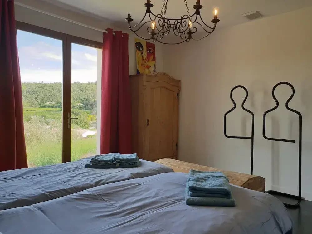 Villa With Heated Pool, Jacuzzi, Sports Field and Stunning Views - Photo 2