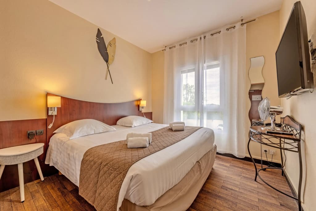 Logis Hotel Center - Photo 4
