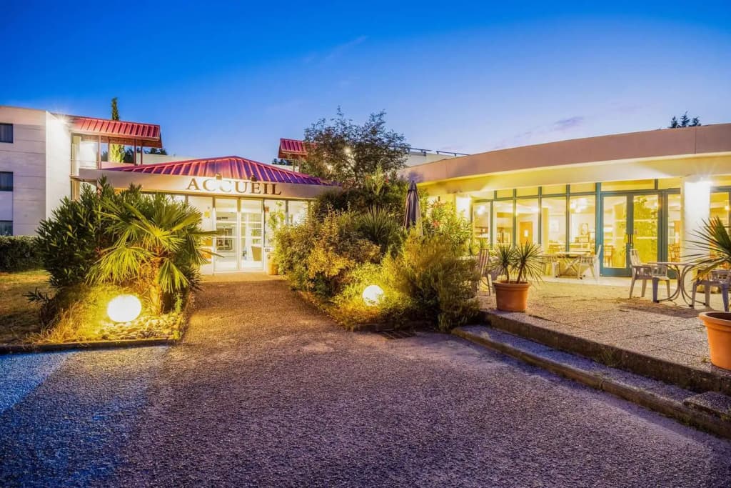 greet Hotel Bordeaux Aeroport - Photo 1