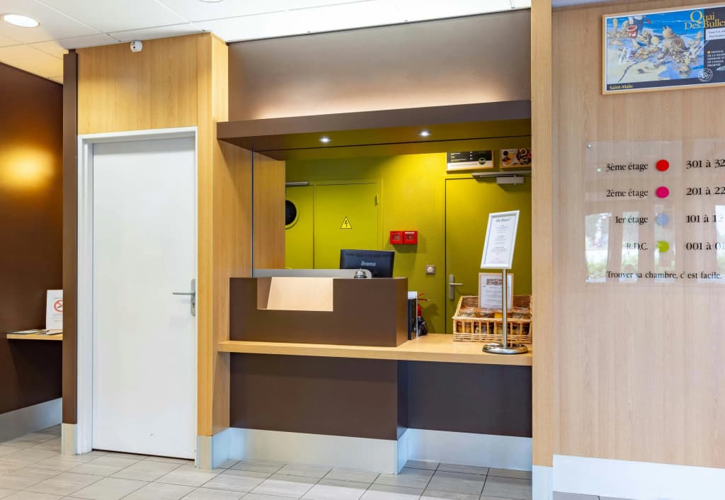 B&B HOTEL Saint-Malo Sud - Photo 2
