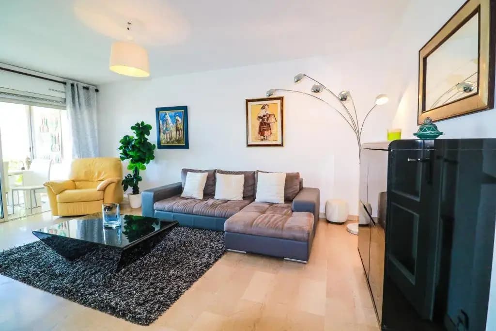 Central Park Apartment - Photo 5