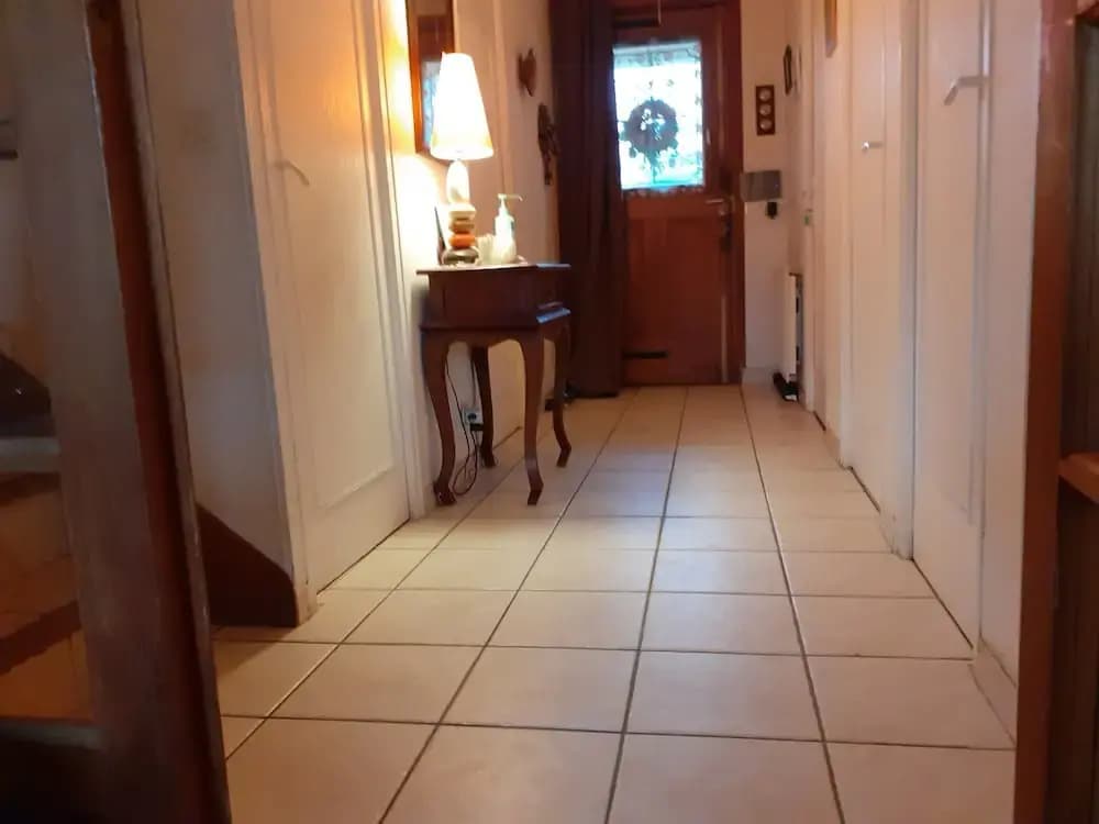 Chambre dans une maison pleine de vie - Photo 3