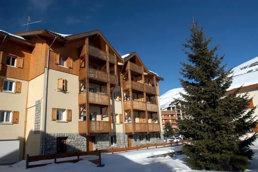 Résidence Odalys Le Surf des Neiges - Photo 1