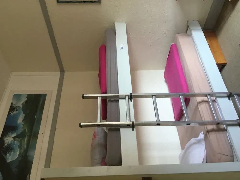 Auberge Riva Bella - Hostel - Photo 4