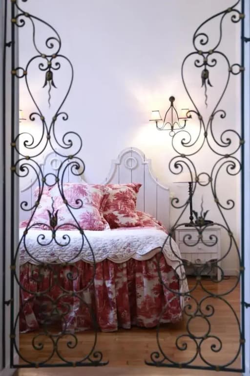 Hotel De La Cathedrale - Photo 3
