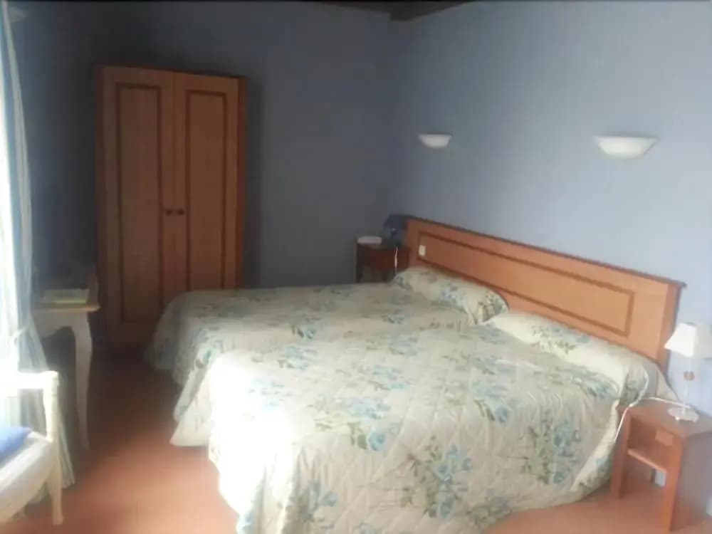 Logis Hotel Le Port Saint Aubin - Photo 2
