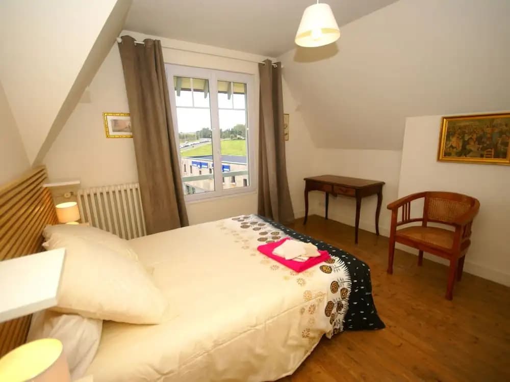 Lovely Child-friendly Villa in Bayeux - Photo 3