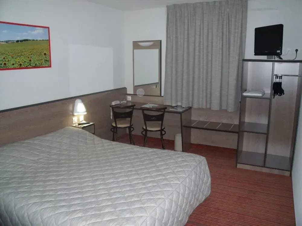 ACE Hôtel Brive-la-Gaillarde - Photo 3