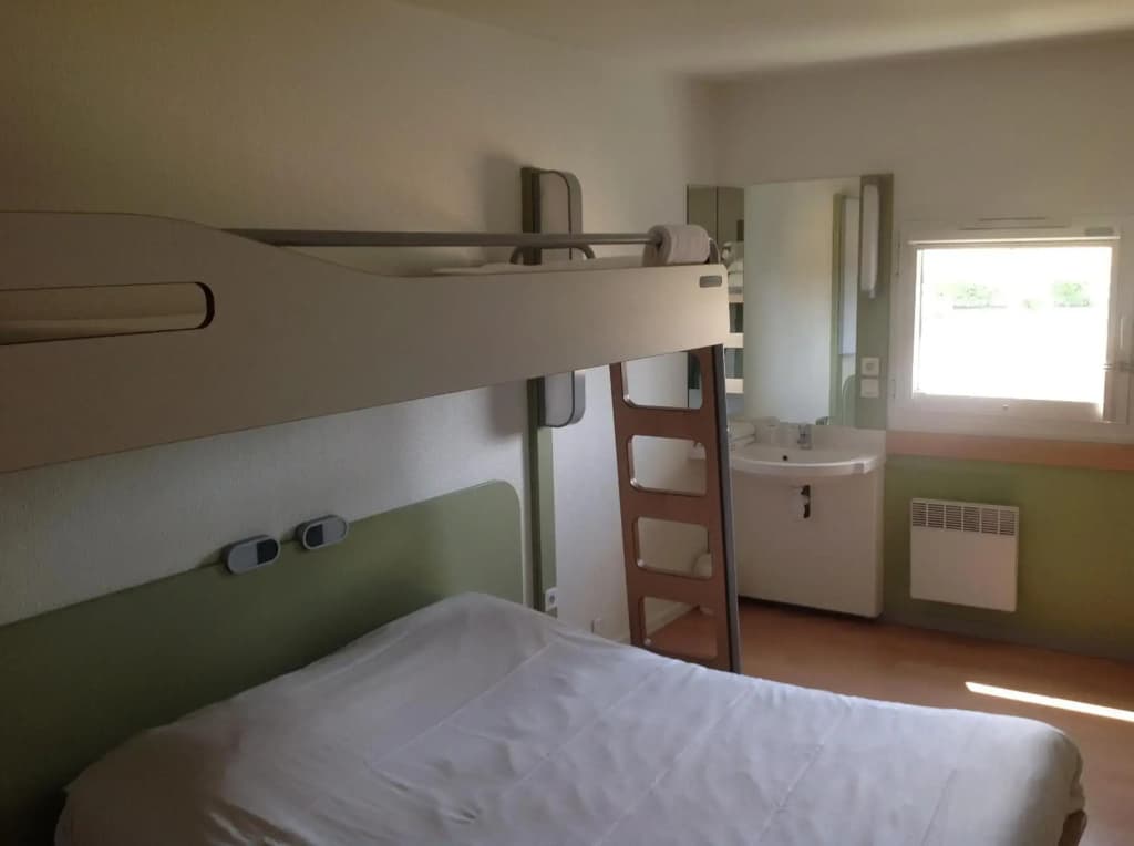 ibis budget Orgeval - Photo 5