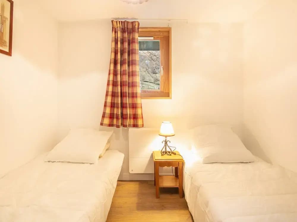 Apartment in Saint-sorlin Near Ski Slopes - Miniature 6