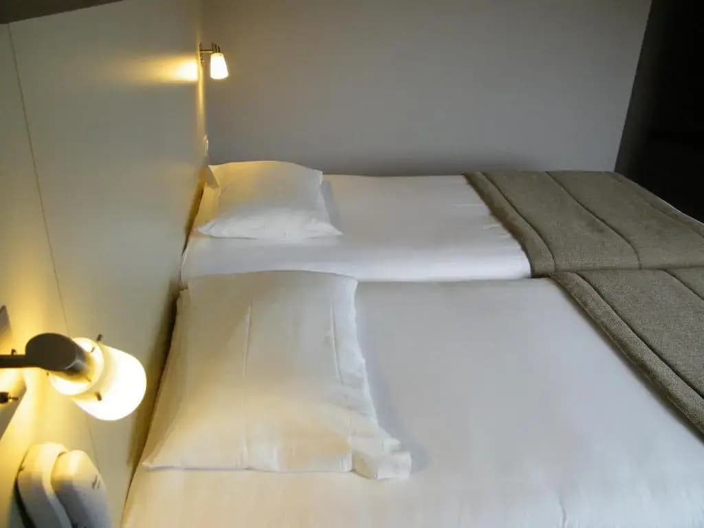 Brit Hotel L'Arrivée Guingamp (Ex:Brit Hotel Armor) - Photo 4