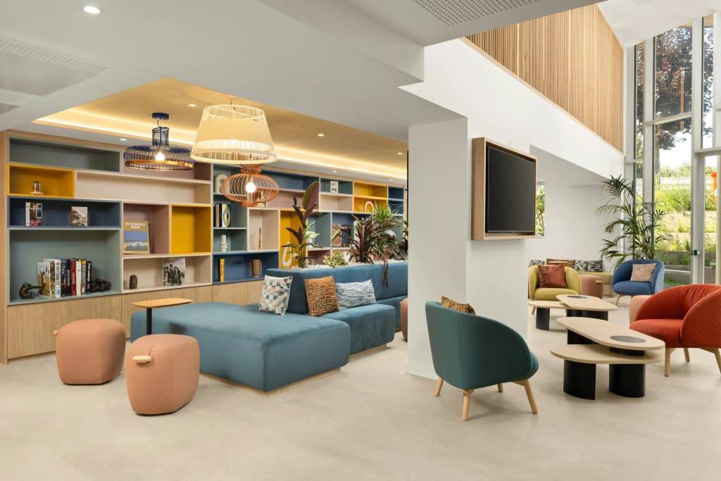 Hampton By Hilton Paris Charles De Gaulle Airport - Photo 2
