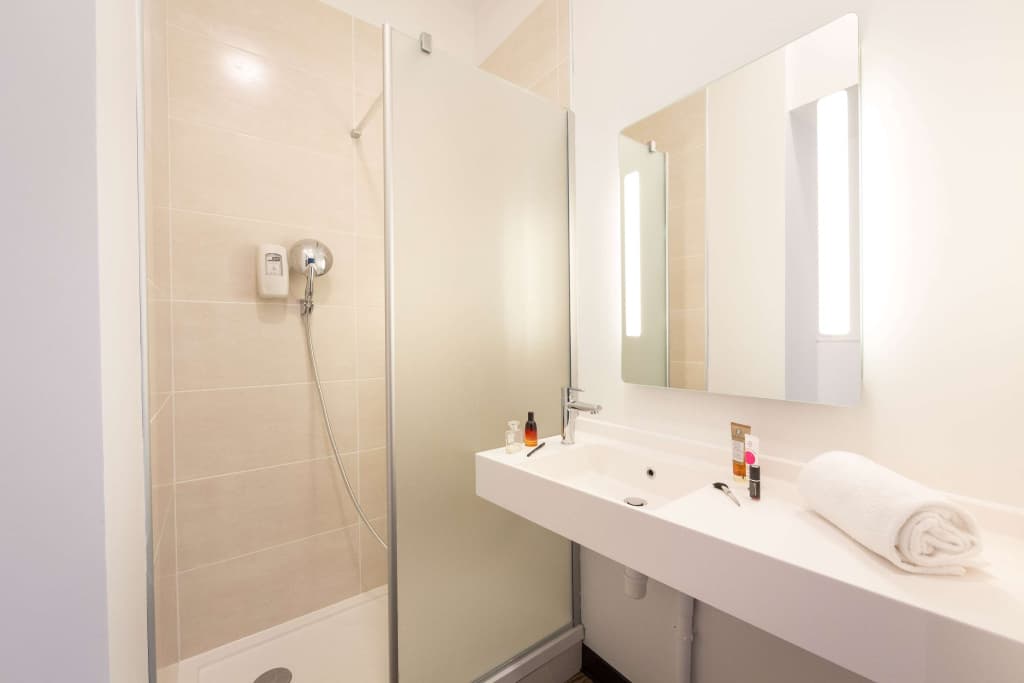 B&B HOTEL SAINTE MAXIME Golfe de St Tropez (4628) - Miniature 8