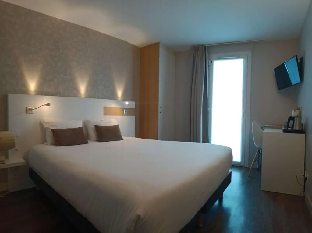 Brit Hotel Les Alizés - Photo 2
