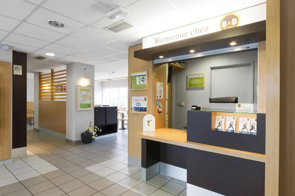 B&B HOTEL Rennes Ouest Villejean - Photo 2