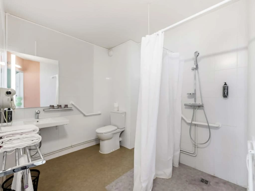ibis Styles Lyon Croix Rousse - Miniature 8
