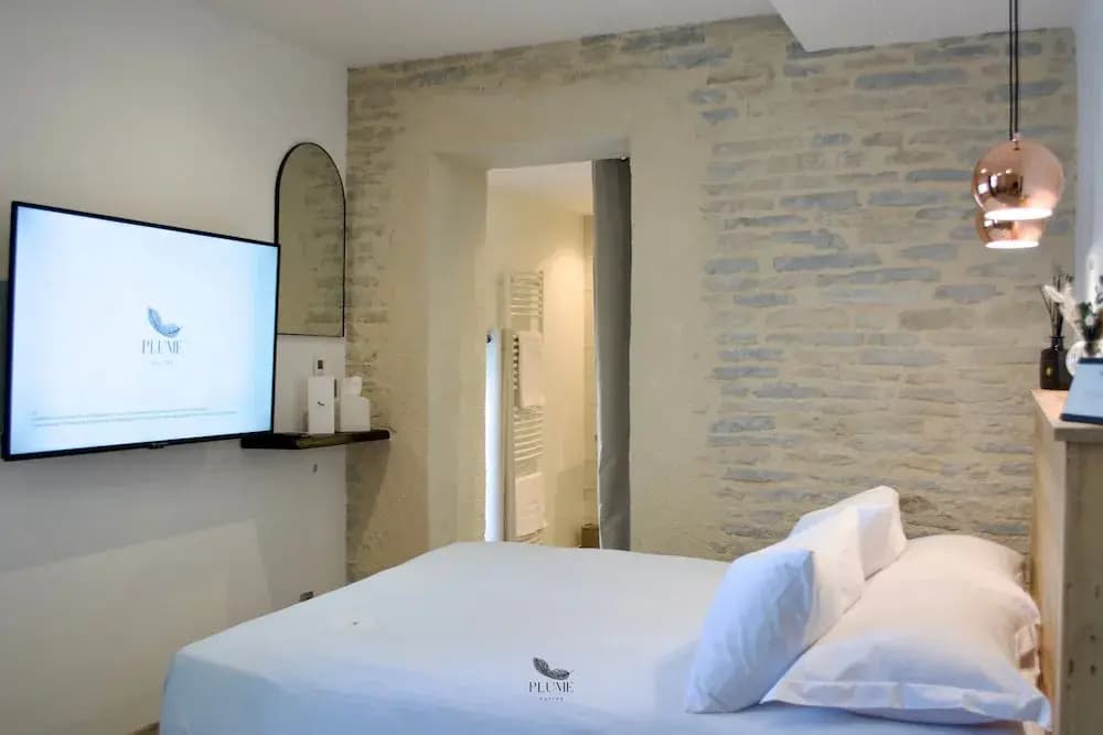 Plume Suites - Photo 5