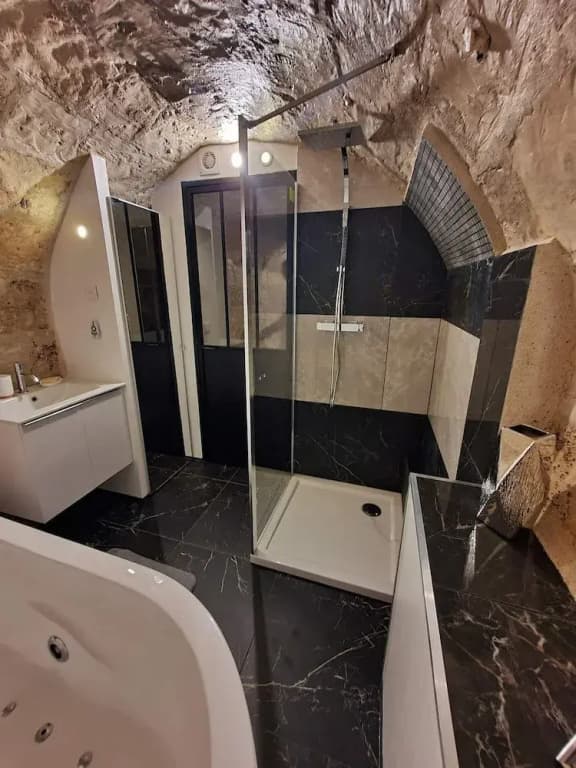 La Forteresse Jacuzzi-Sauna - Miniature 7