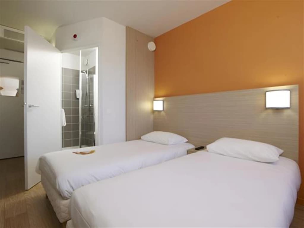 Hôtel Première Classe Caen Nord - Mémorial - Photo 3