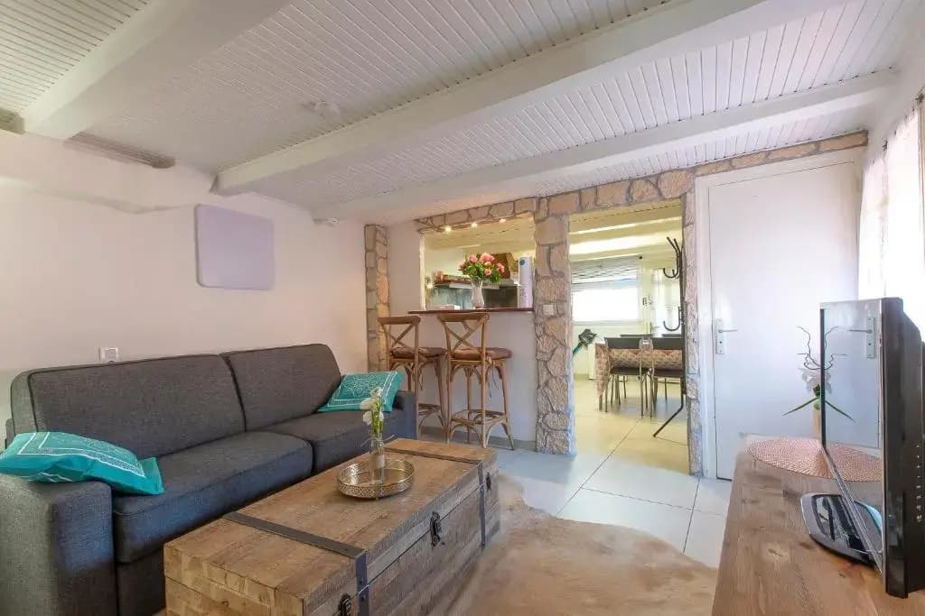 ANNECY Sainte Claire vieille ville 38m2 Terrasse proche gare et lac 4 pers 3 étoiles - Photo 4