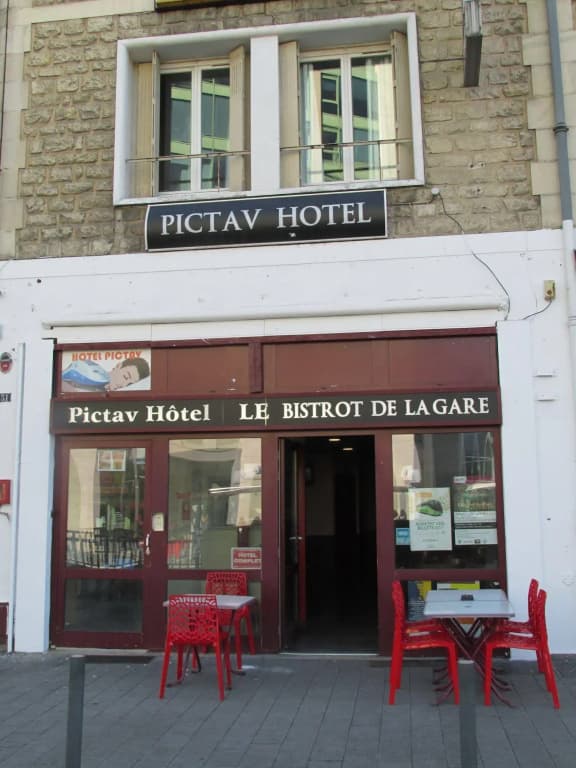 Pictav Hôtel - Photo 1