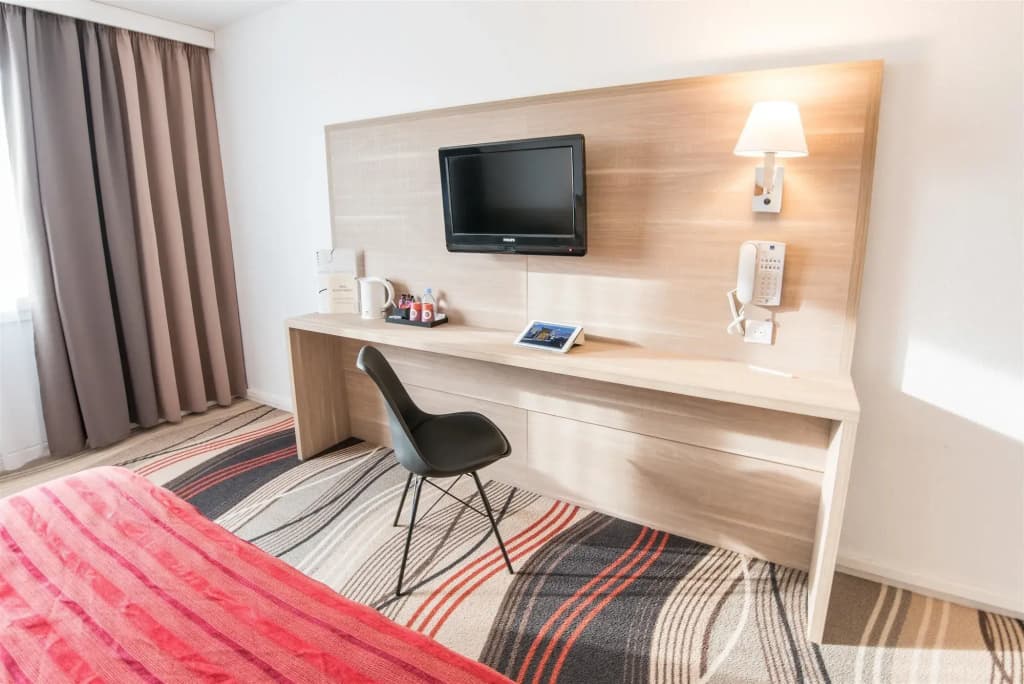 Campanile PRIME - Troyes Nord Barberey - Photo 4